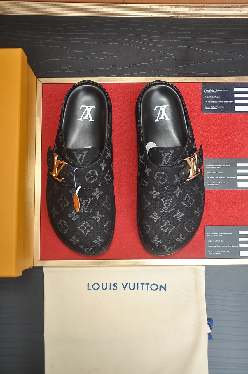 Men's men's shoes 💰520💶[LOUIS VUITTON] (cowhide lining) new style 🍀LV Louis Vuitton * - top version of LV classic semi-slip trendy shoes! Made of imported original cow suede cowhide, with a first layer of comfortable cowhide lining inside! Original wear-resistant rubber outsole! High quality products! Code number 38-45 (45 customized)